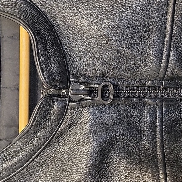 Wilsons Leather Mens Biker Jacket, size large - Picture 3 of 9